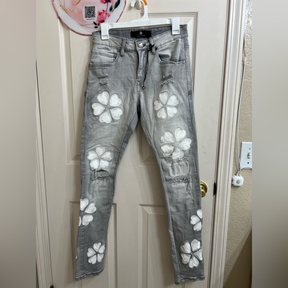 Stylish Gray Jeans with White Floral Accents